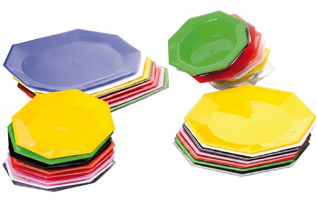 Platos plásticos cuadrados para eventos